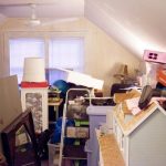 Как сделать заброшенный чердак уютной и функциональной комнатой в доме